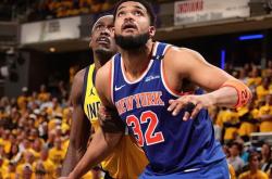 纽约尼克斯训练开放日，今夜手感冰凉引欢呼，荷甲在即，赛季目标并未改变(纽约尼克斯队阵容名单2025)-超凡电竞入口