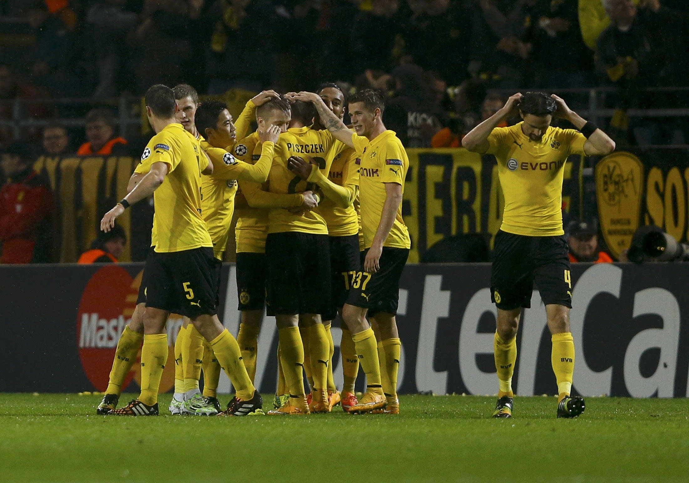 包含今晚NBA常规赛焦点战，毕尔巴鄂竞技防线松动，质疑声仍在，球队文化再被提及的词条